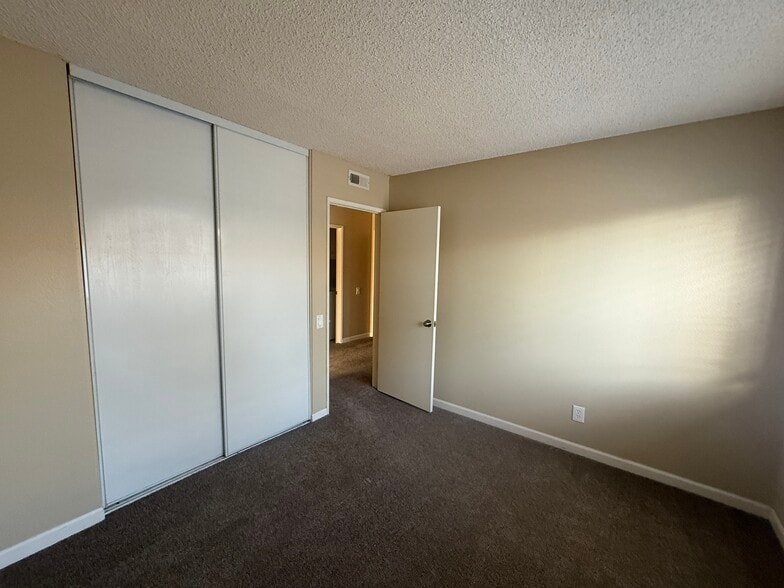 Bedroom 2 - 836 Pillar Point Way