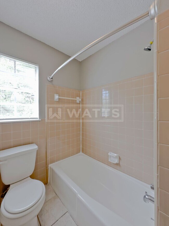 Building Photo - 3-Bed, 2-Bath Split-Level Home in Alabaster