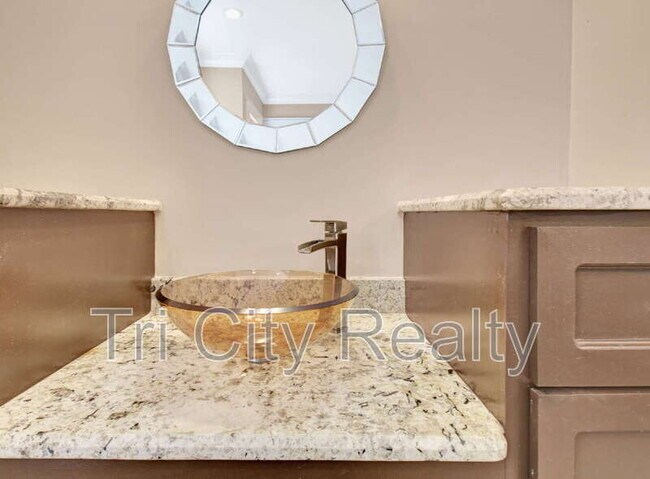 Building Photo - 250 Moss Creek Walk