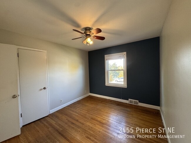 Building Photo - 3455 Pierce St NE