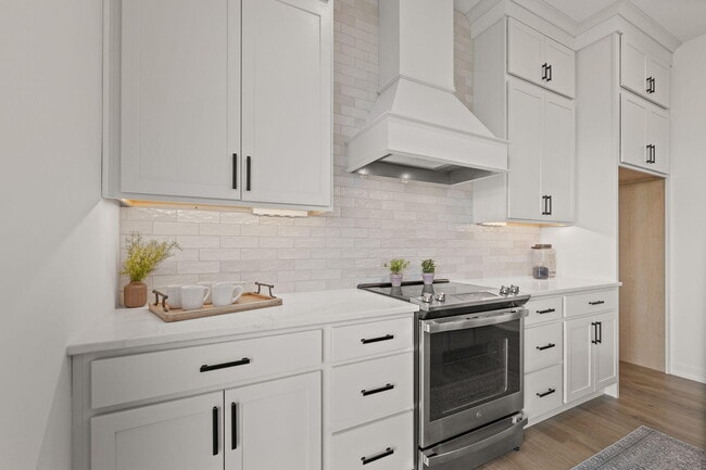 Building Photo - 4613 Estacada Dr