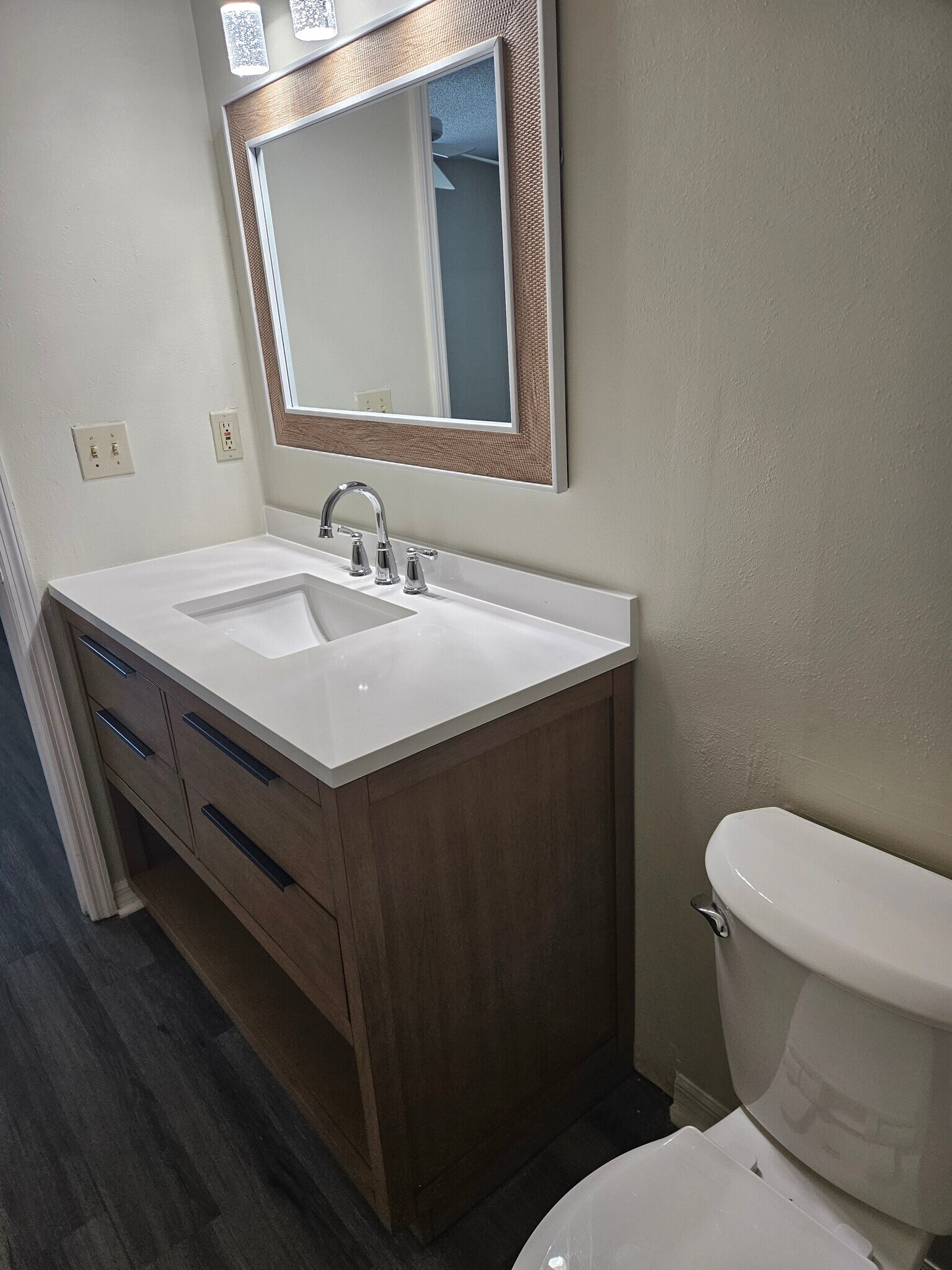MASTER BATH/SHOWER - 3536 Pinecrest St