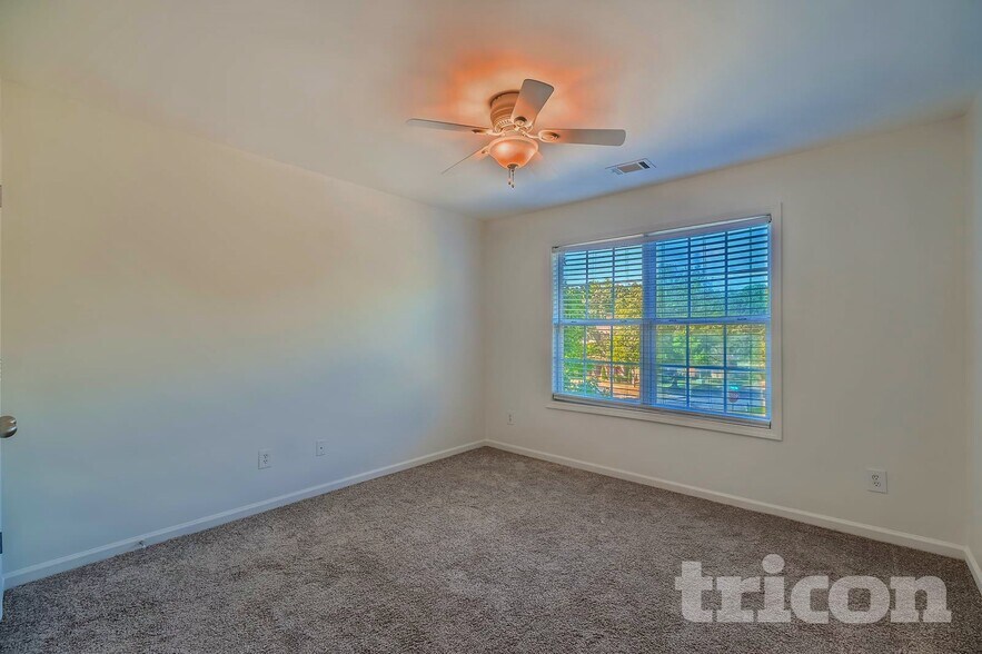 Building Photo - 2 Neely Run