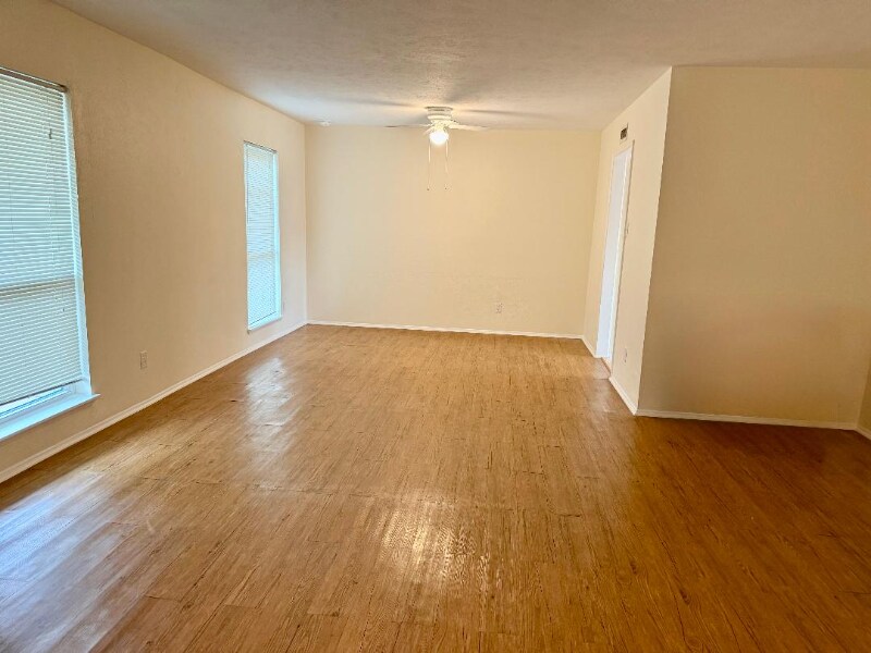 Building Photo - 4836 Brandenburg Ln