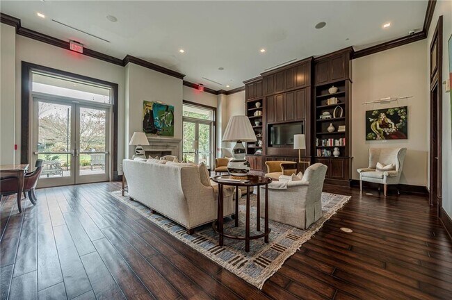 Building Photo - 2795 Peachtree Rd NE