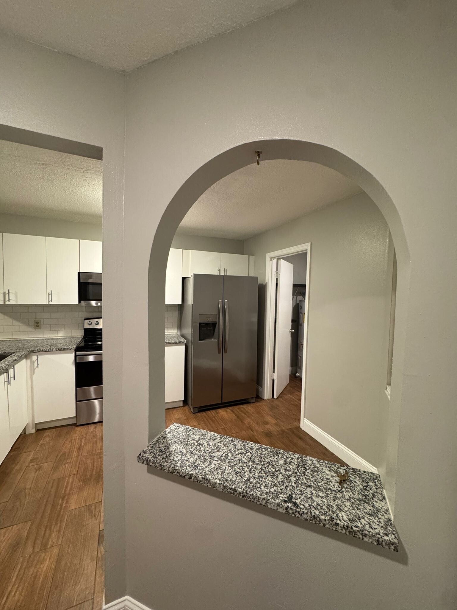 Building Photo - 5082 Ernst Ct