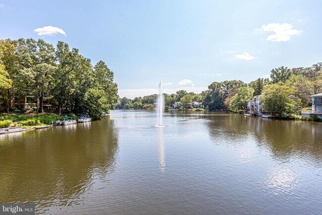 Building Photo - 1424 Yellowwood Ct