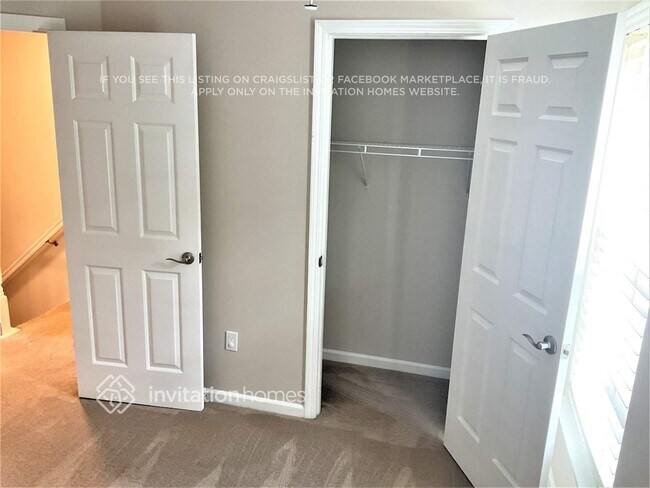 Building Photo - 2384 Saguaro Ln