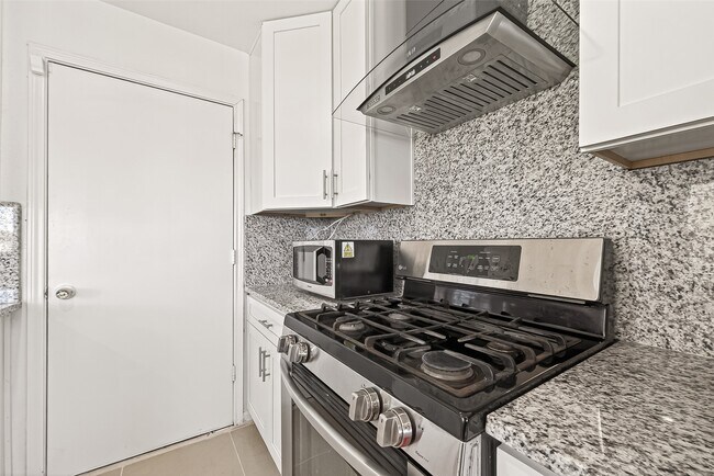 Building Photo - 15707 Crooked Arrow Dr