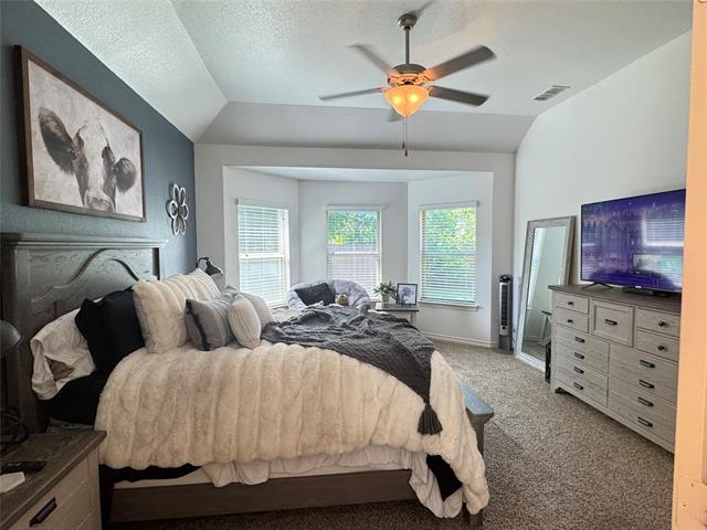 Building Photo - 1020 Lake Sierra Wy