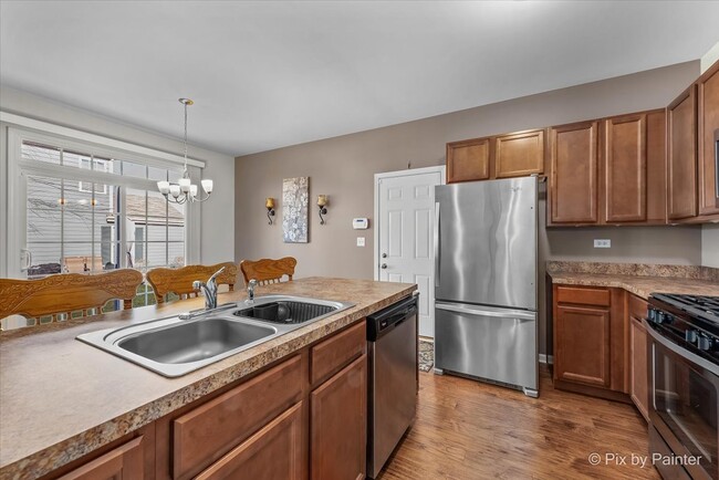 Kitchen - 3637 Daisy Ln