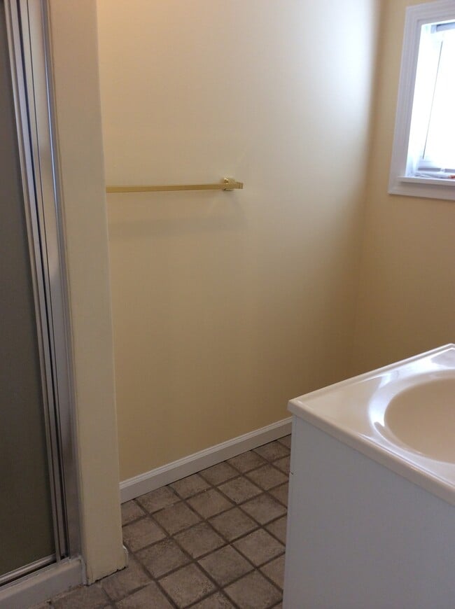 Building Photo - Washington Twp - 3 BR home