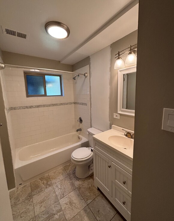 Screenshot 2025-07-23 113348 - Redwood Apartments