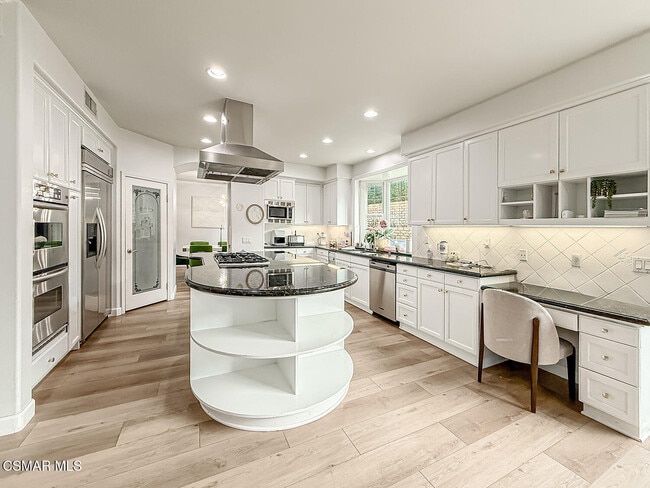 Building Photo - 5816 Painted Pony Cir