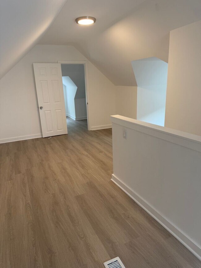 Building Photo - Beautifully Renovated 2-Bedroom, 2-Bathroom Home with Spacious Bonus Attic