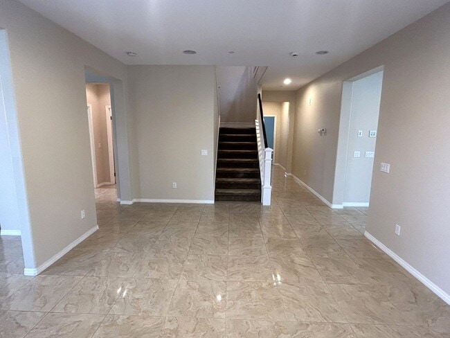 Building Photo - 3502 RAWLEY ST CORONA 92882 (5 BED / 3.5 B...