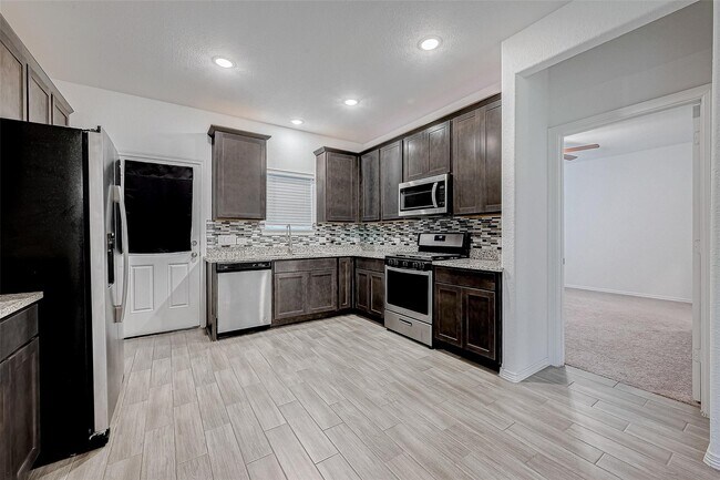 Building Photo - 25407 Northpark Lake Dr