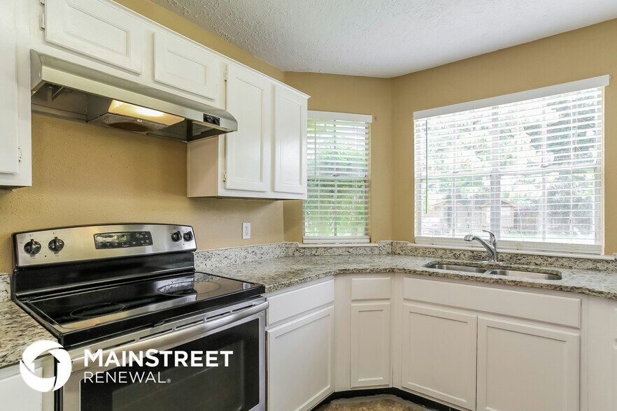 Building Photo - 8222 Eastern Bluebird Dr