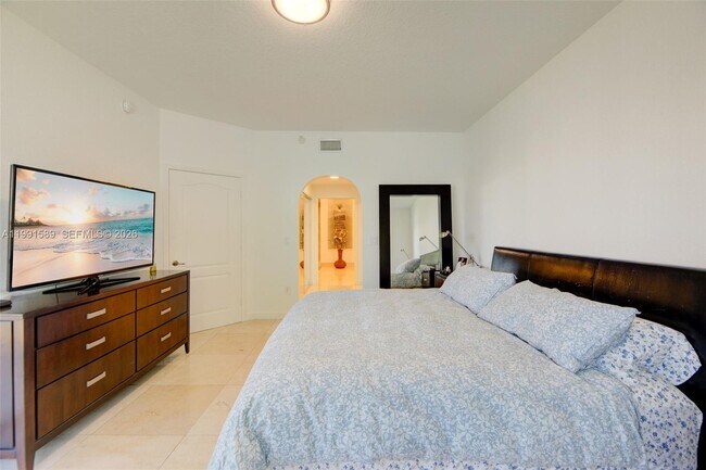 Building Photo - 10700 NW 66th St