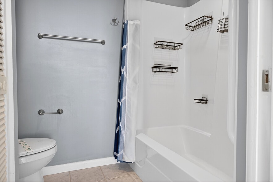 Master Bathroom - 500 Treasure Island Causeway