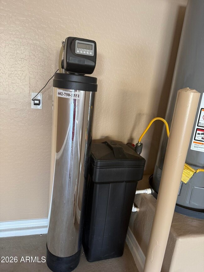 Building Photo - 10743 W Desert Elm Ln