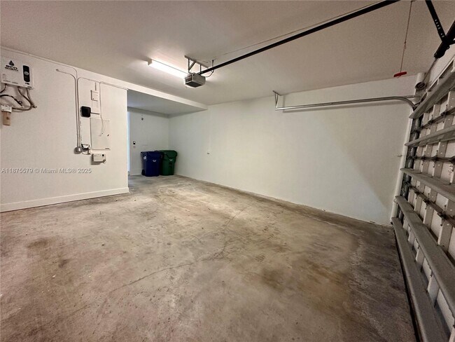 Building Photo - 6420 NW 104th Path