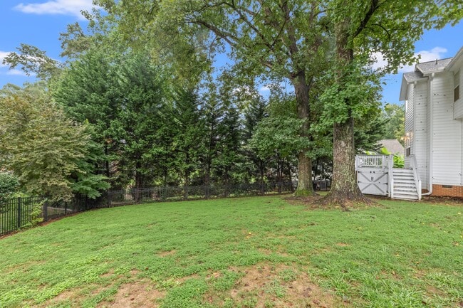 Building Photo - 161 Mediate Dr