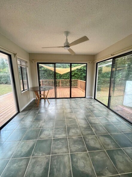 Building Photo - 118 Buccaneer Rd