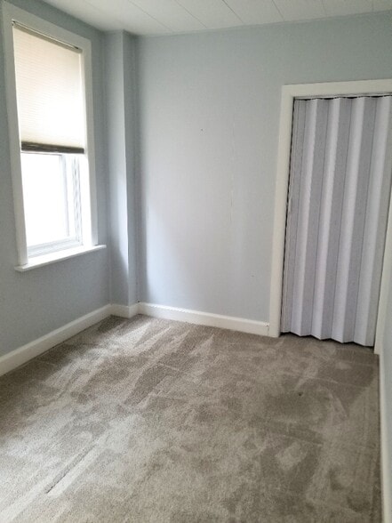 Building Photo - 604 Hummel Ave