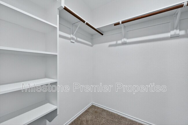 Building Photo - 2418 Burleson Rd