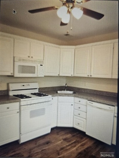 Building Photo - 2208 Lancaster Ct