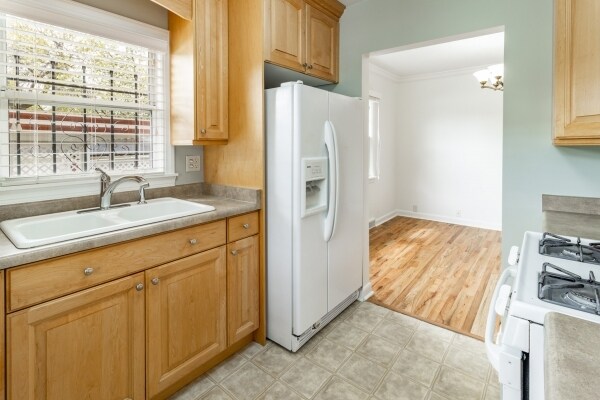 Kitchen - 1222 S 1900 E