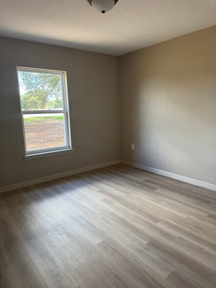 Building Photo - 43 Pine Trace Run