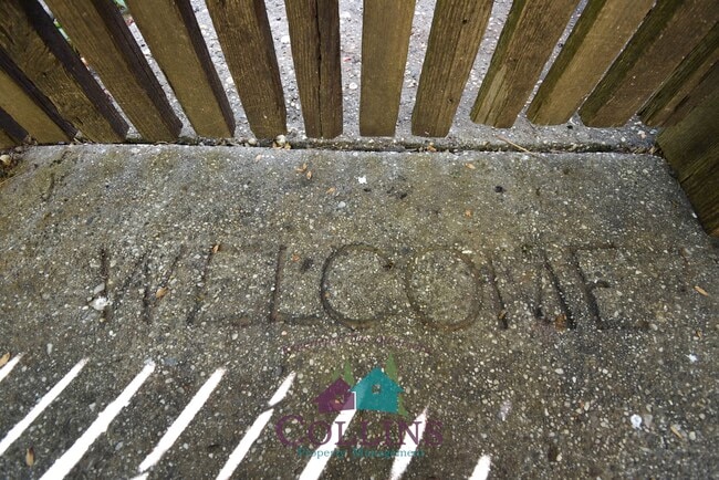 Building Photo - 10879 Gold Flat Rd