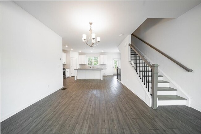 Building Photo - 307 Danville Ave
