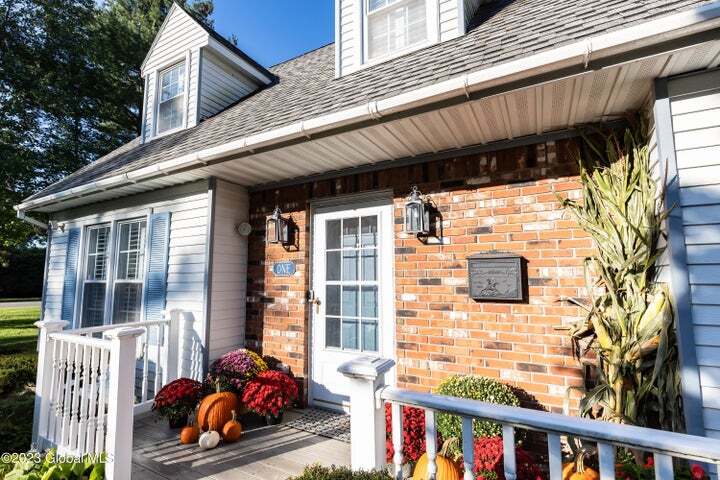 Building Photo - 1 Patricia Ln