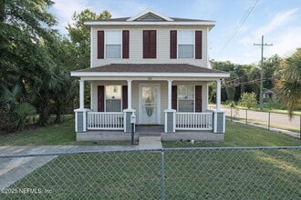 Building Photo - 788 Spearing St