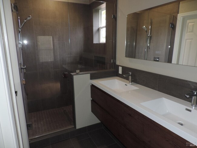 Building Photo - 4150 Manchester Dr