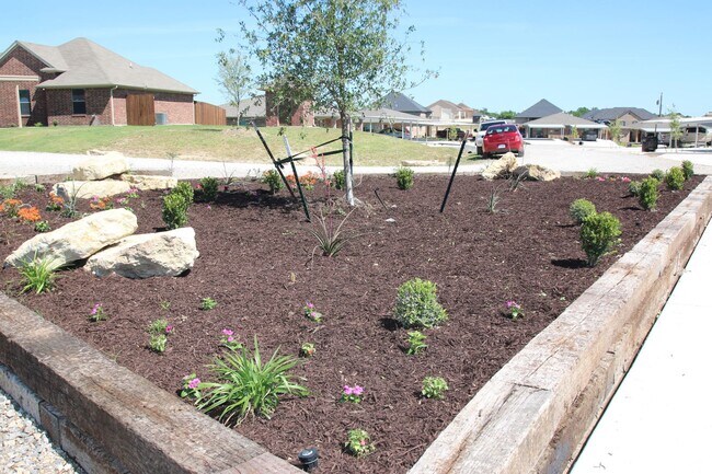 Building Photo - 158-160 Crossbow Ct