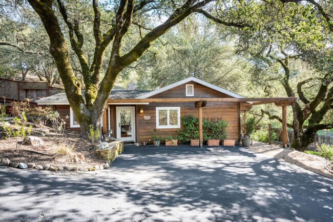 Building Photo - 9410 Chalk Hill Rd