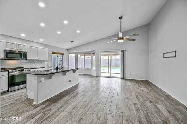 Building Photo - 1449 S Monterey St