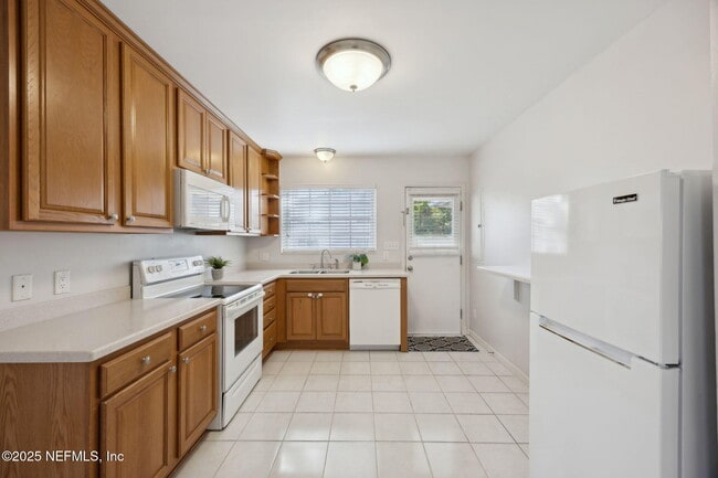 Building Photo - 1212 Belmont Terrace