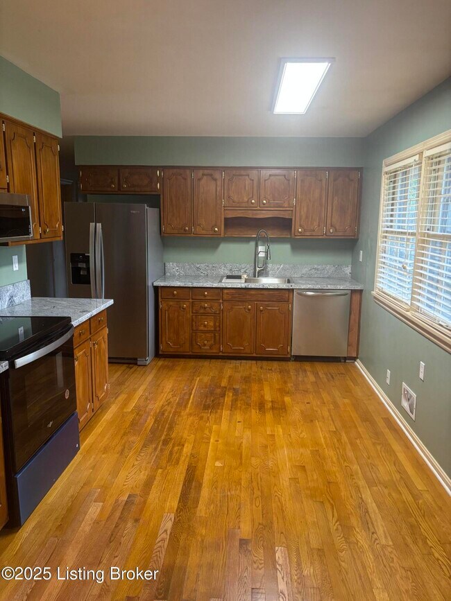 Building Photo - 3146 Sunny Ln