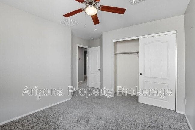 Building Photo - 2258 S Buckaroo Trail