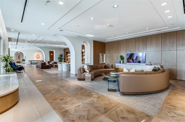 Building Photo - 3003 Maple Ave