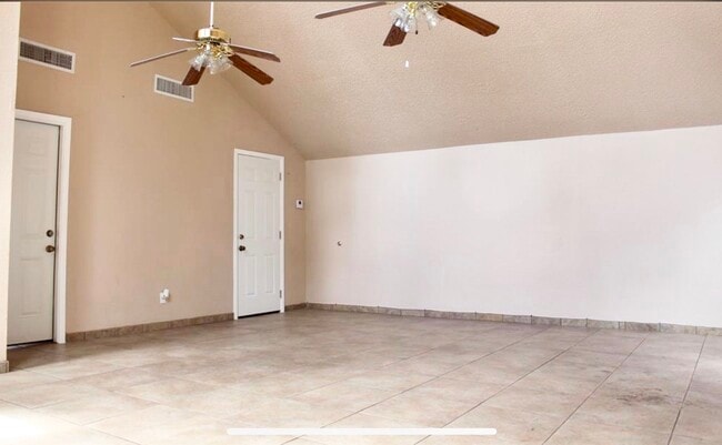 Building Photo - 9317 Pagewood Ln