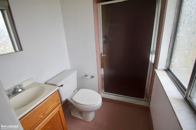 Building Photo - 18672 Beatrice St