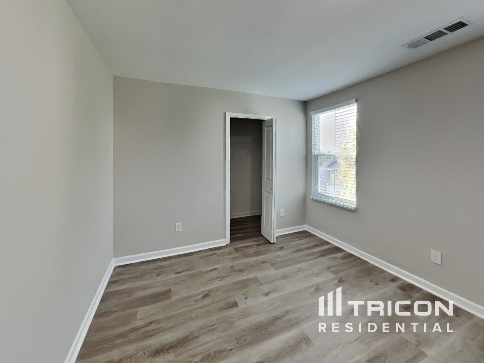 Building Photo - 1857 Belle Arbor Dr