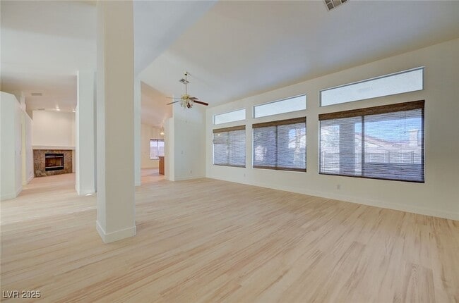 Building Photo - 1006 Winding Hill St
