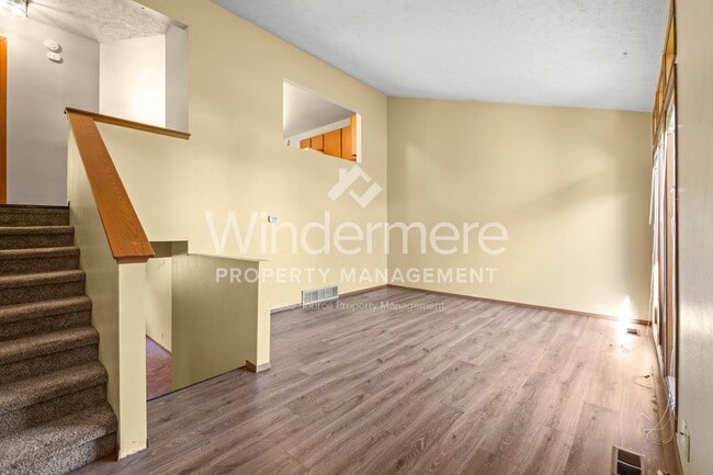 Building Photo - 506-508 S Skipworth Ct